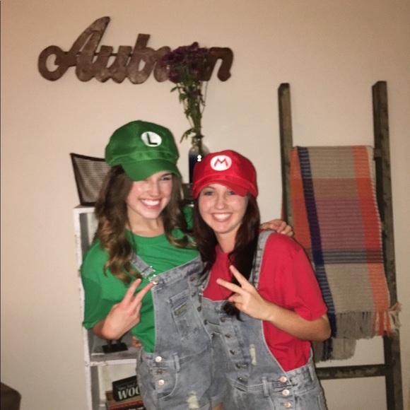 Meet your Posher, Olivia - Picture 2 of 2